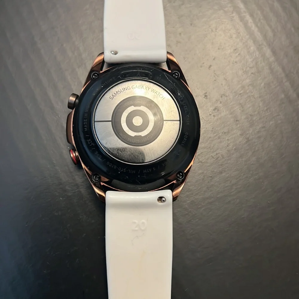 Samsung Galaxy 3 41mm W\charger and new band